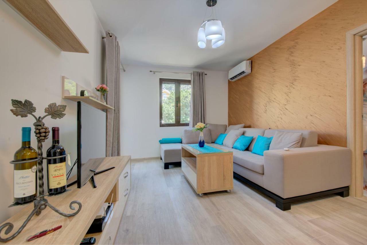 Apartment Medusa Risan Ngoại thất bức ảnh