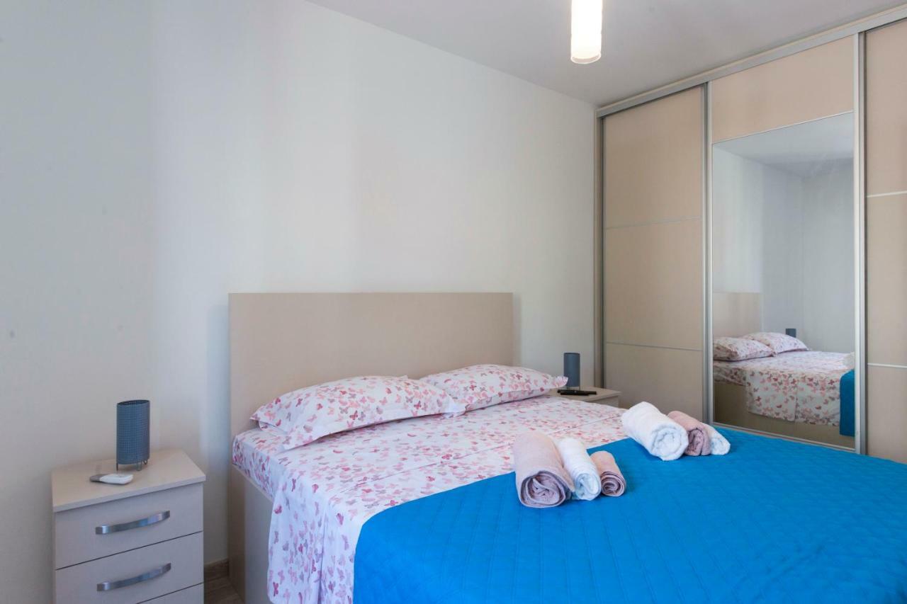 Apartment Medusa Risan Ngoại thất bức ảnh