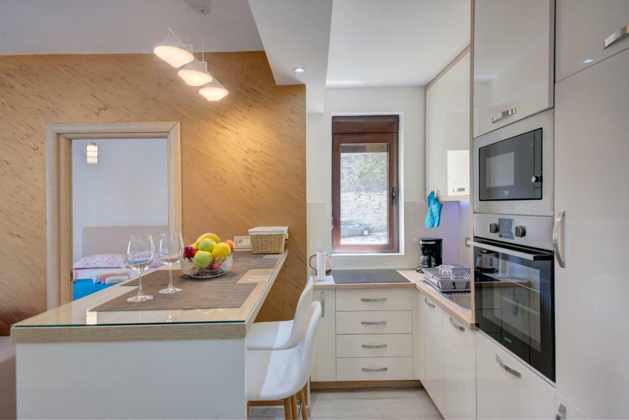 Apartment Medusa Risan Ngoại thất bức ảnh